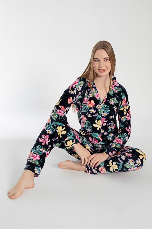 Pijamoni Kadın Önü Komple Düğmeli Kadife Pijama Takım