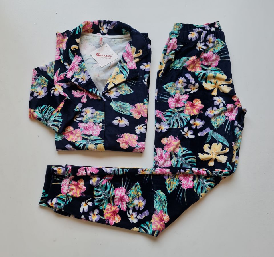 Pijamoni Kadın Önü Komple Düğmeli Kadife Pijama Takım