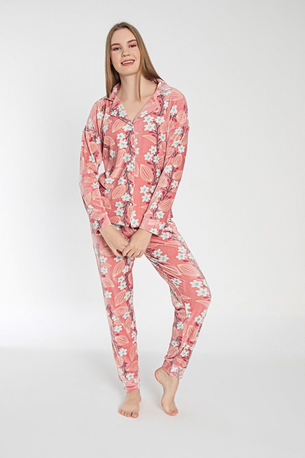Pijamoni Kadın Önü Komple Düğmeli Kadife Pijama Takım