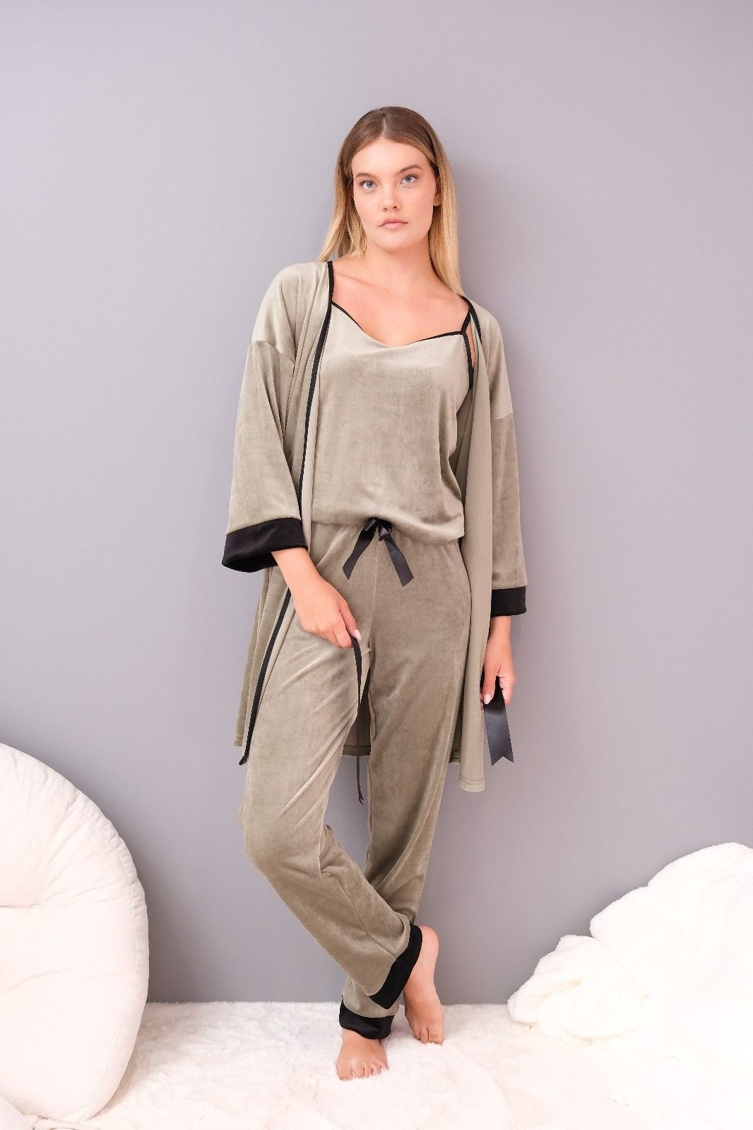 Mihra Kadın Kadife Üçlü Pijama Takım