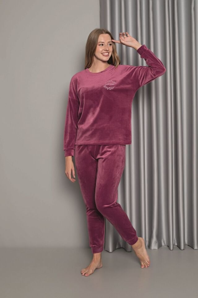 Senfoni Kadın Sıfır Yaka Fuşya Manşetli Kadife Pijama Takım