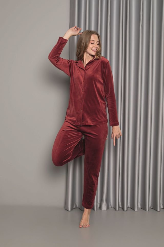 Senfoni Kadın Önü Düğmeli Bordo Kadife Pijama Takım