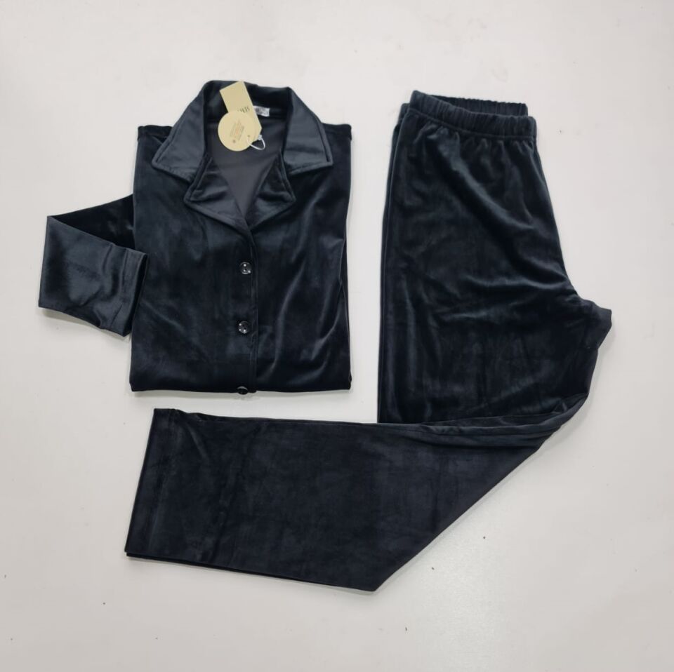 Senfoni Kadın Önü Düğmeli Siyah Kadife Pijama Takım