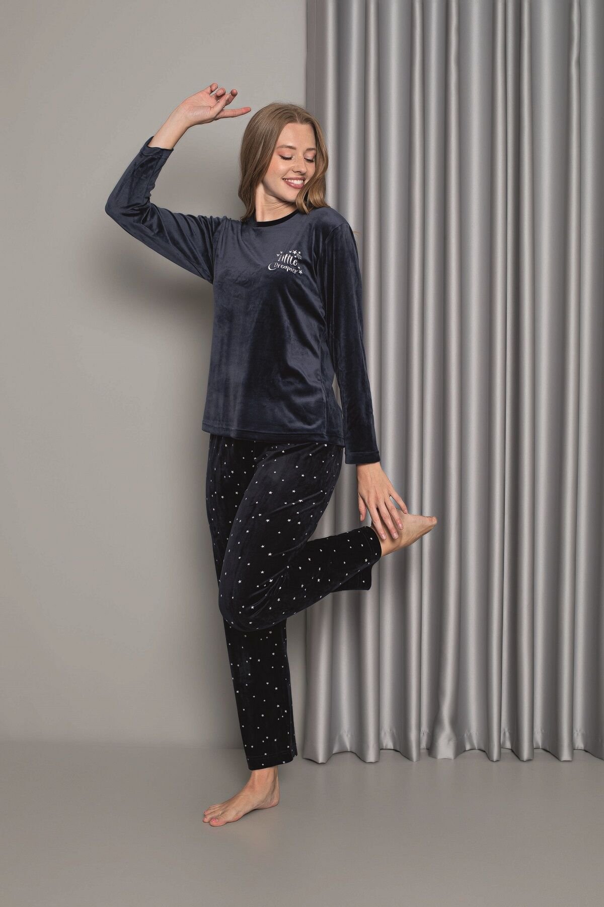 Senfoni Kadın Sıfır Yaka Lacivert Altı Yıldızlı Kadife Pijama Takım
