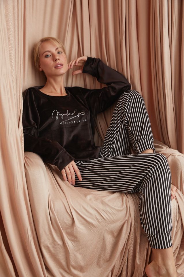 Pijamoni Kadın Kadife Pijama Takım