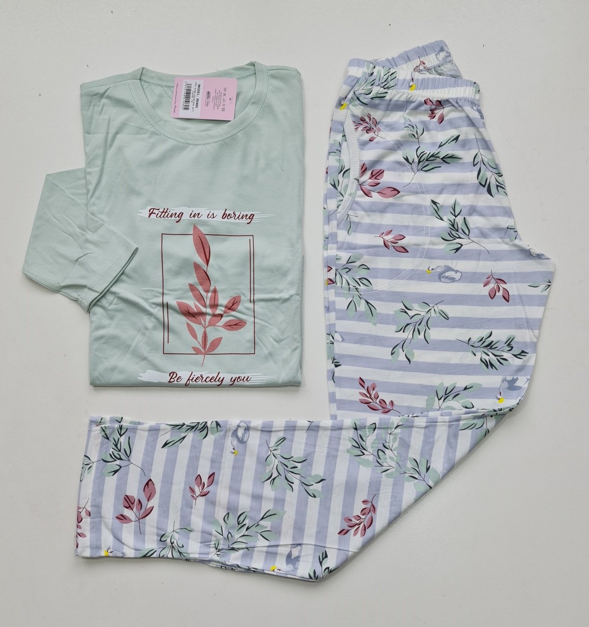 Mihra Uzun Kol Yazlık Kadın Pijama Takım