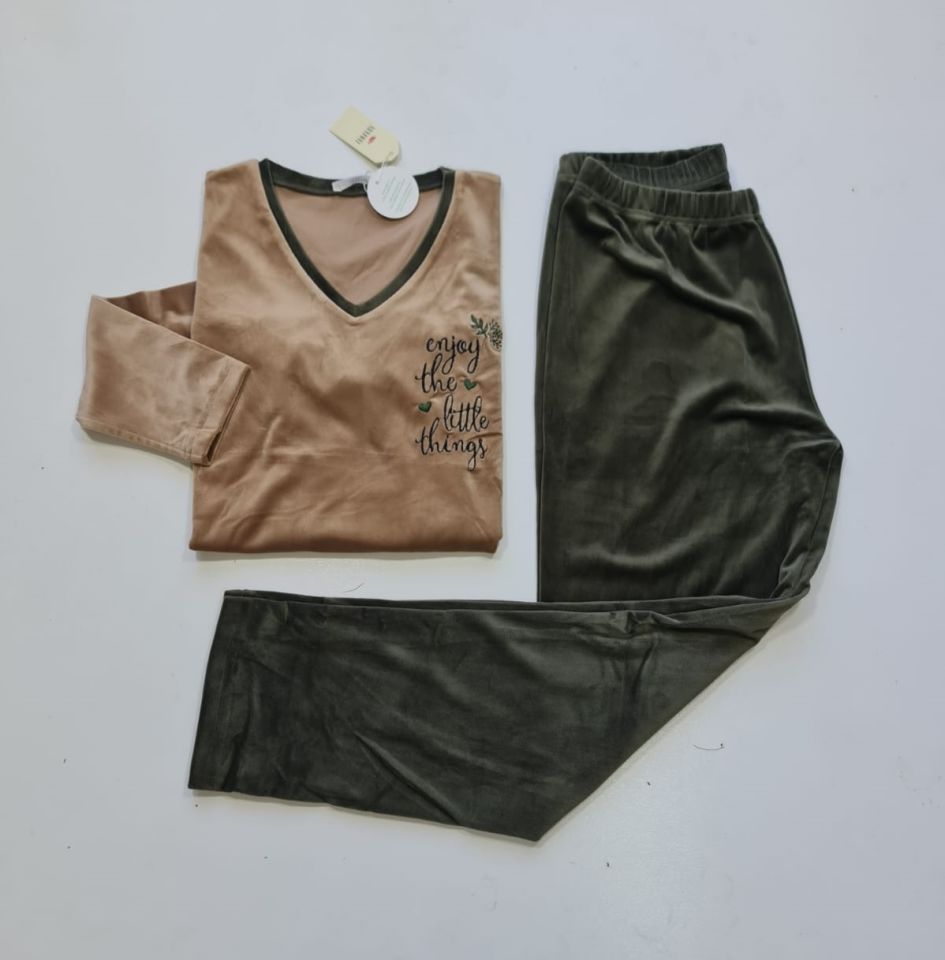 Senfoni Kadın V Yaka Kahve Kadife Pijama Takım