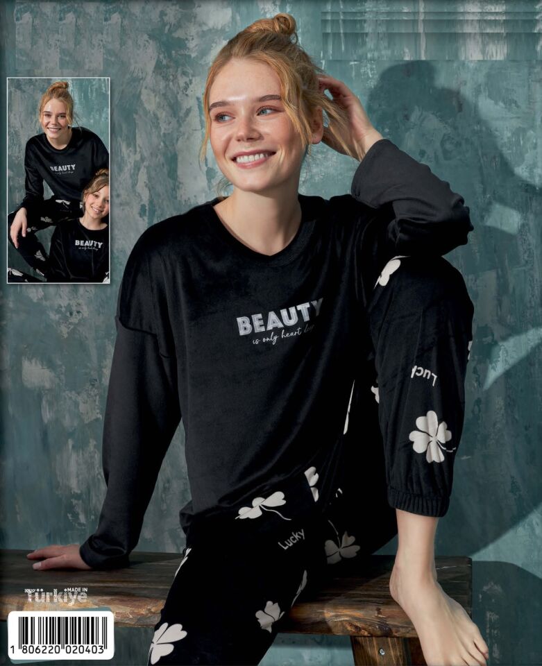 Kadın Kışlık Lucky Dört Yapraklı Yonca Kadife Pijama Takım