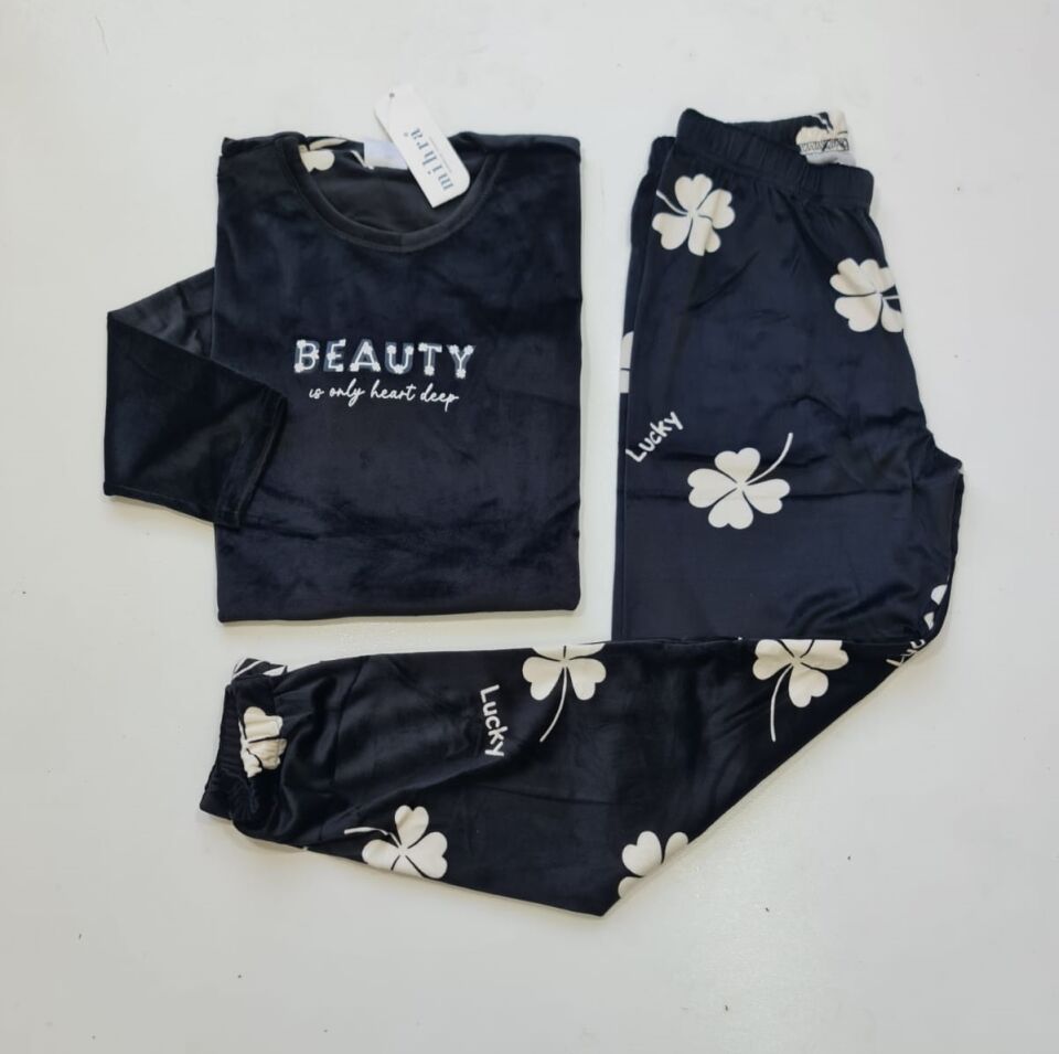 Kadın Kışlık Lucky Dört Yapraklı Yonca Kadife Pijama Takım